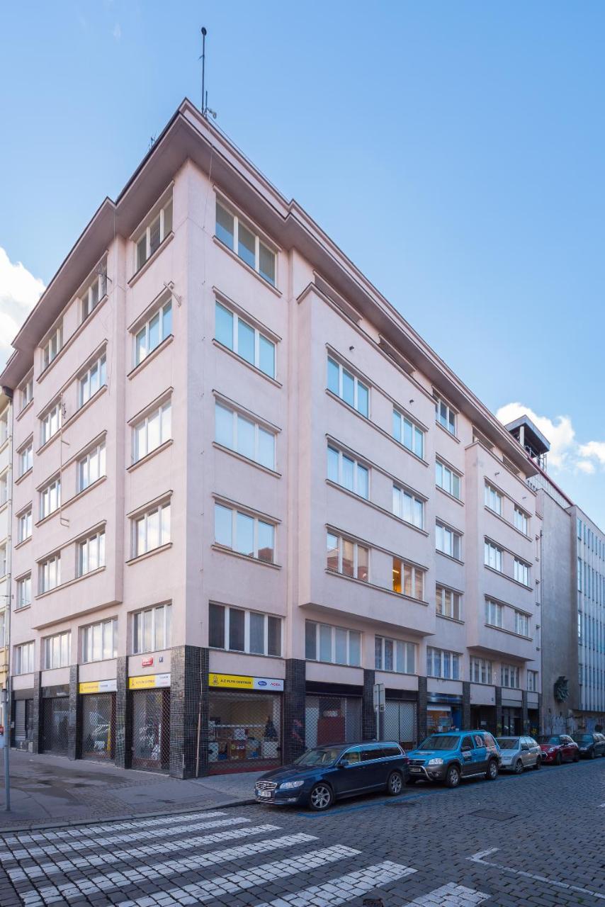 Bellagio Apartment B Prag Exterior foto